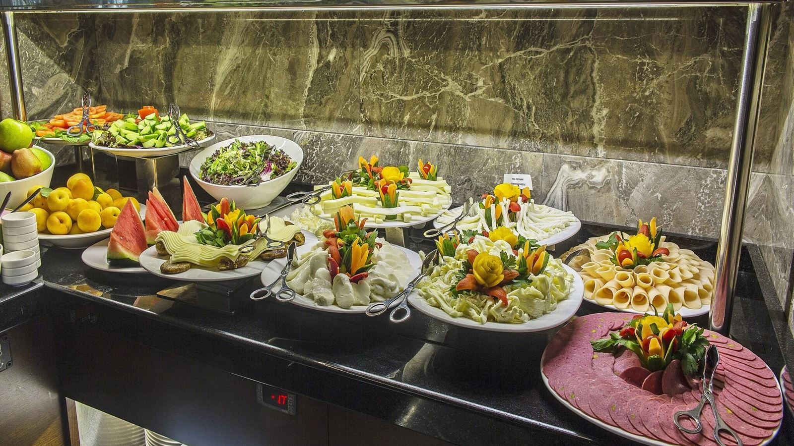 restaurants-restaurants