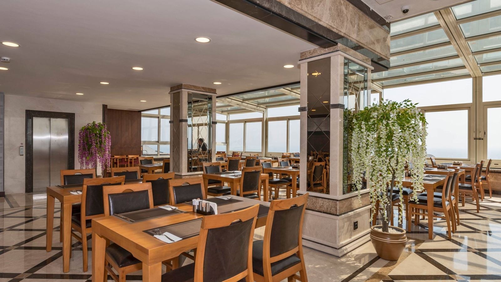 restaurants-restaurants