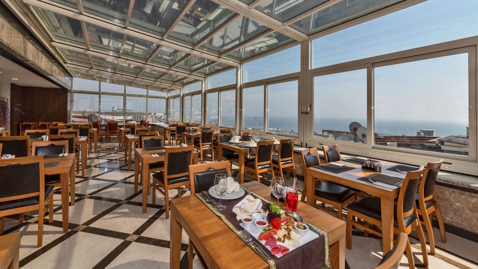 restaurants-restaurants