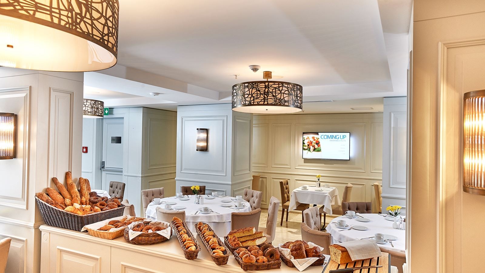 restaurants-restaurants