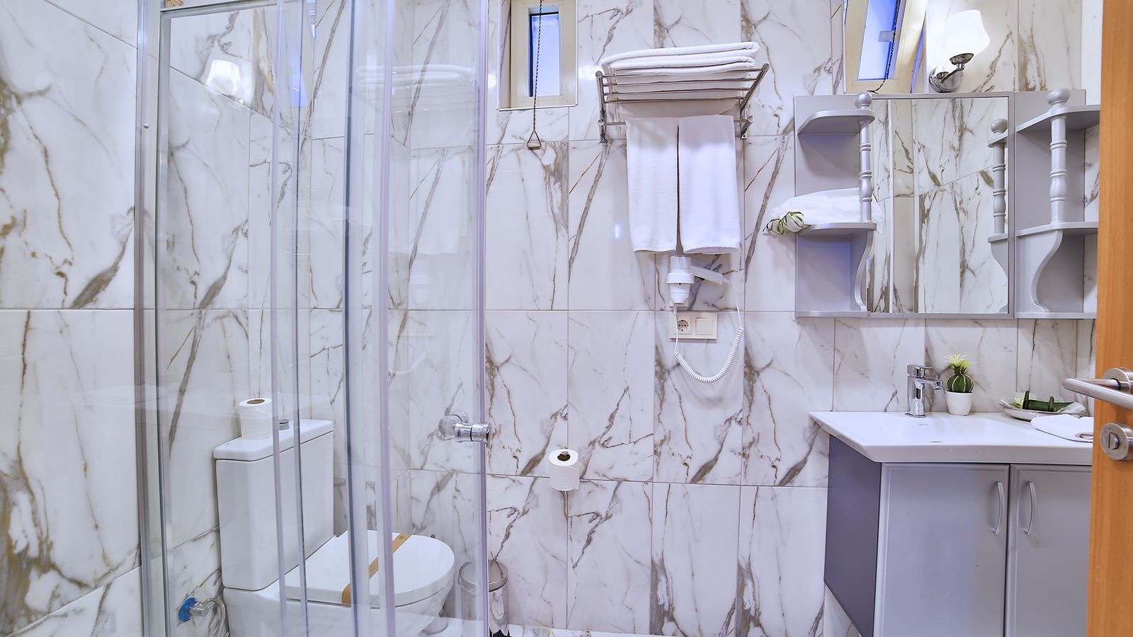 rooms-double-single-use-deluxe