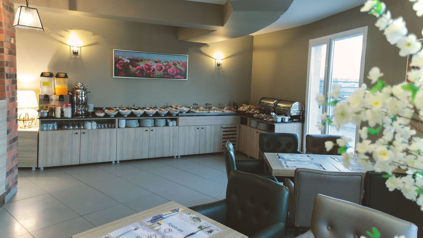 restaurants-restaurants