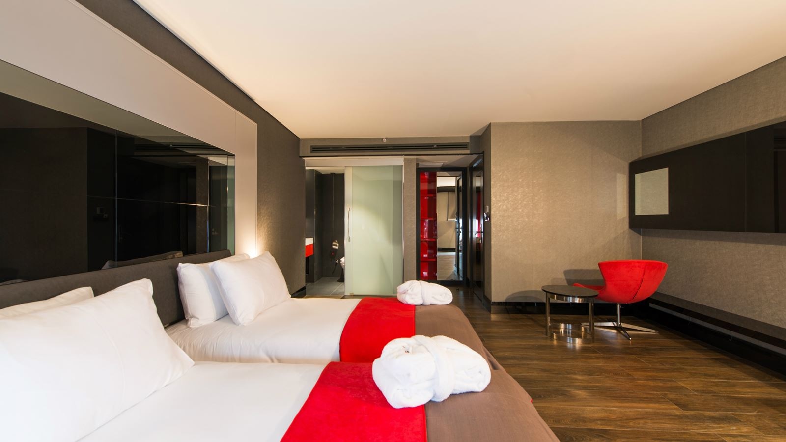 rooms-family-room-standard