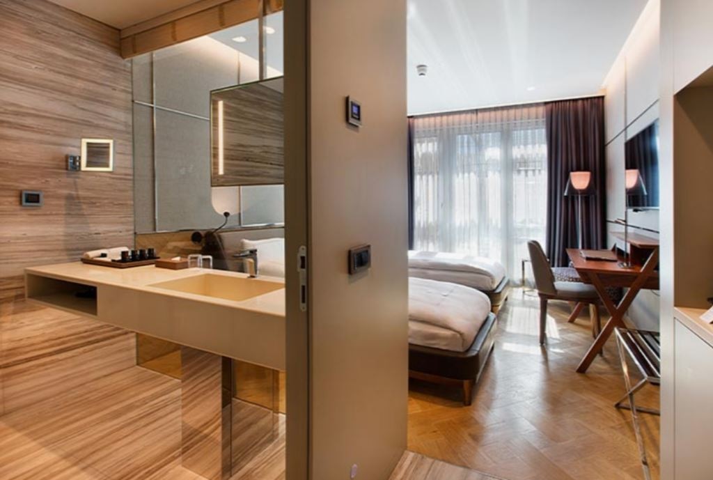 rooms-deluxe-twin-room