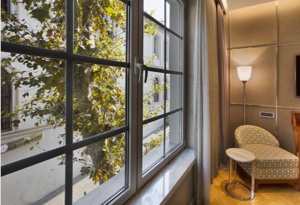 rooms-executive-room