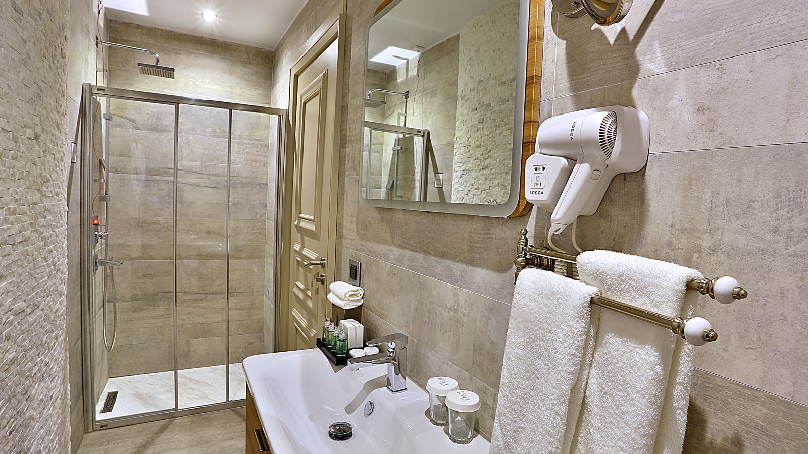 rooms-single-standard