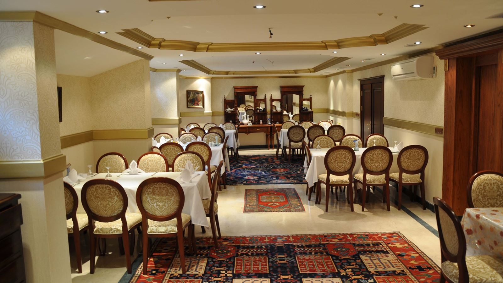 restaurants-restaurants