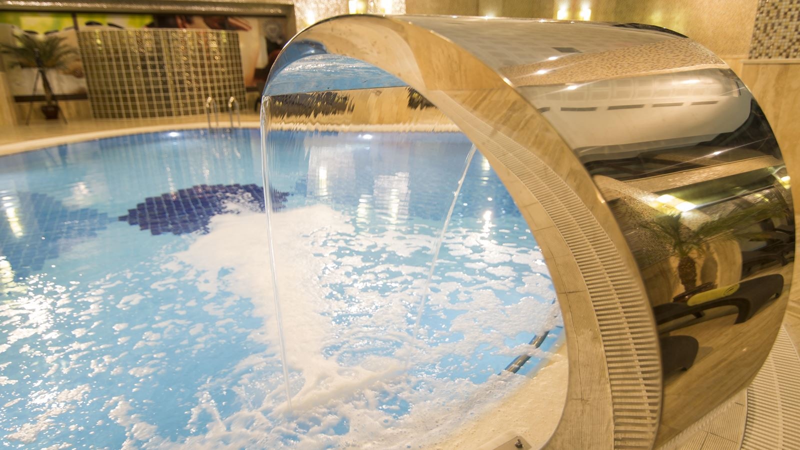 pools-indoor-pool