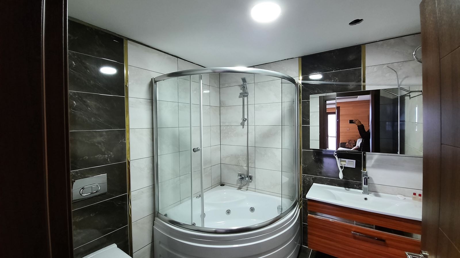 rooms-cift-kisilik-gol-manzarali-oda