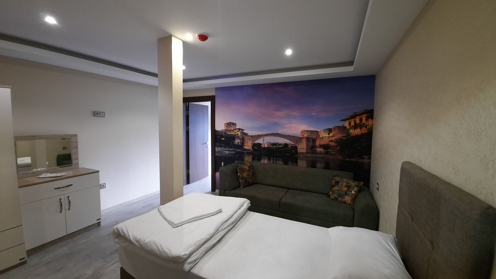 rooms-cift-kisilik-gol-manzarali-oda