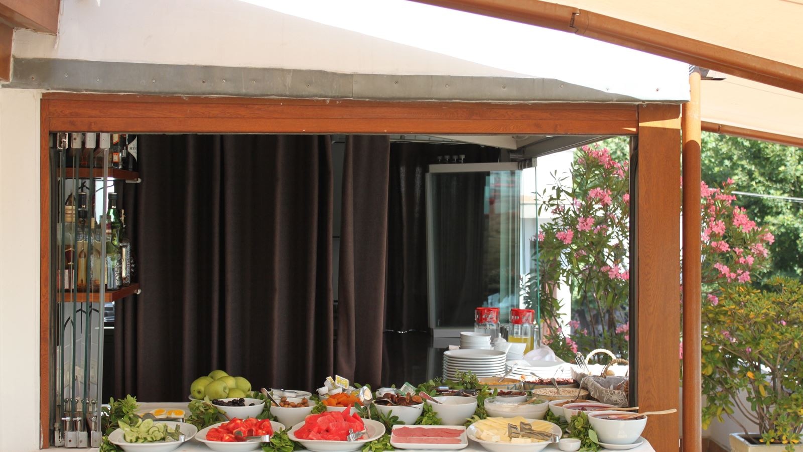 restaurants-restaurants