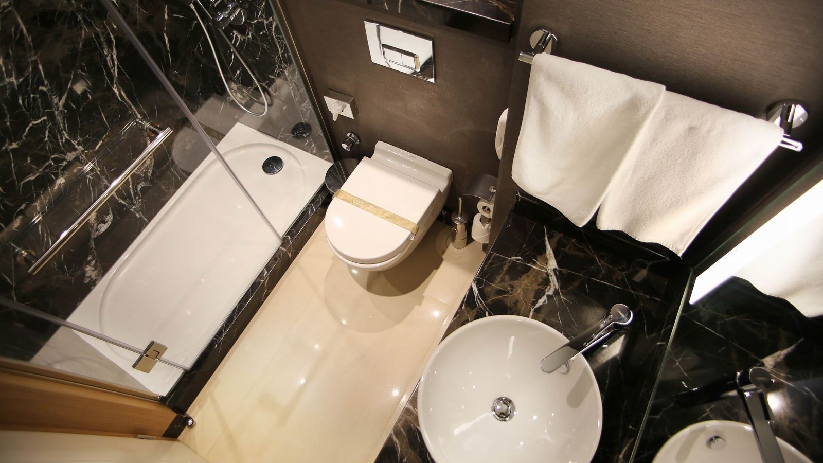 rooms-family-room-standard