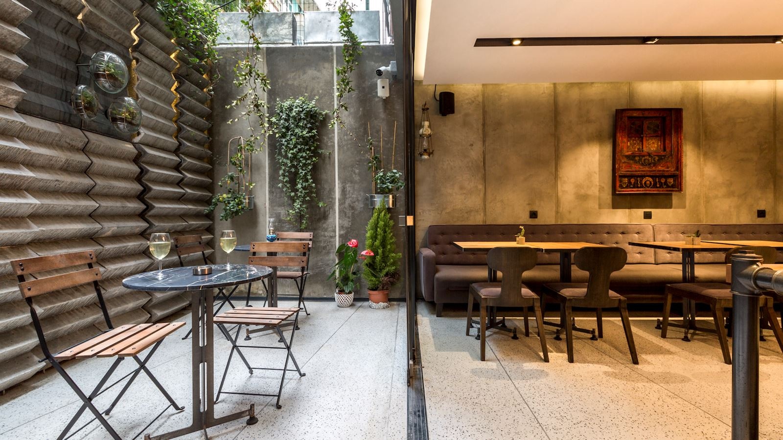 restaurants-restaurants