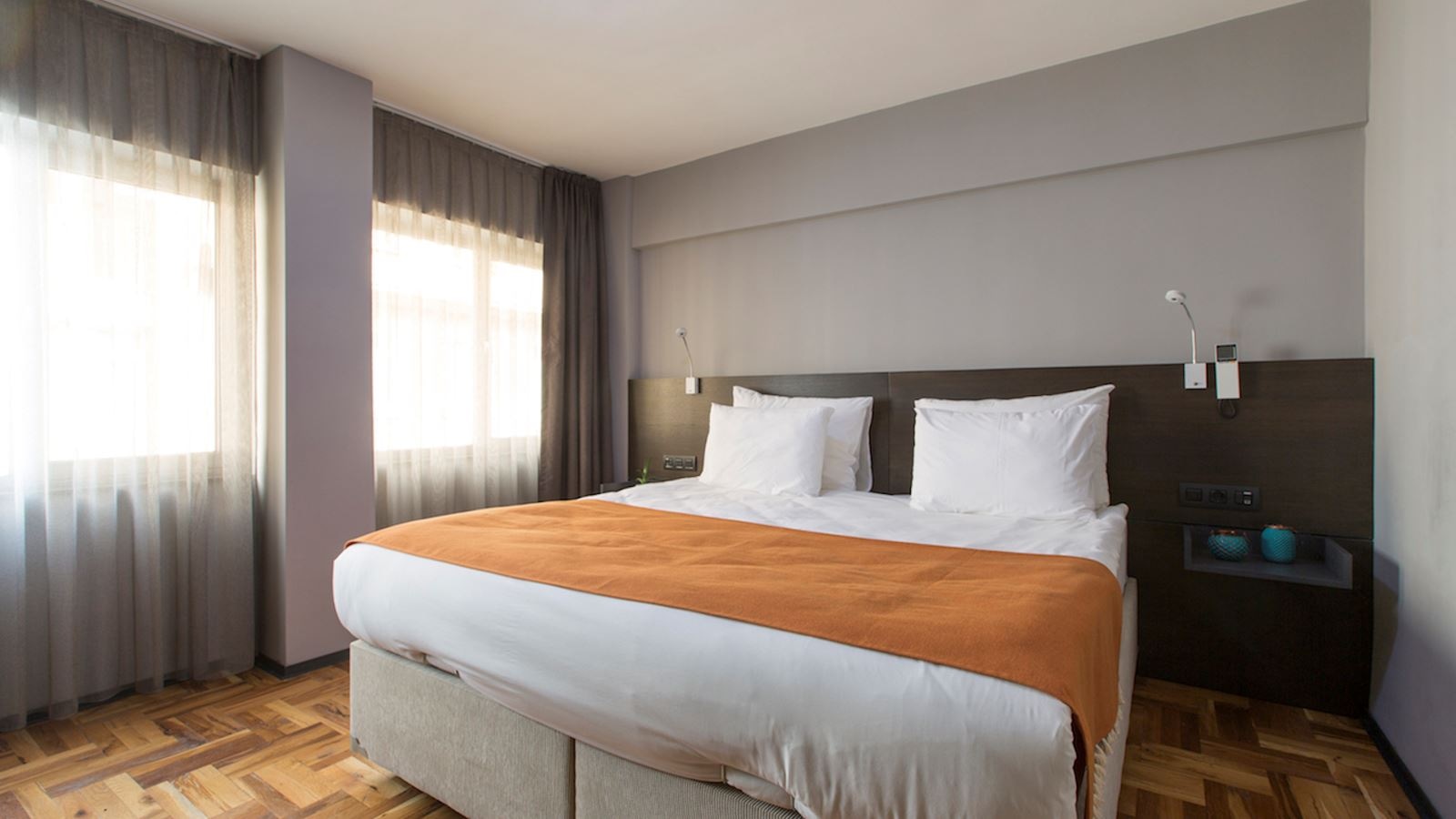 rooms-double-deluxe-with-terrace