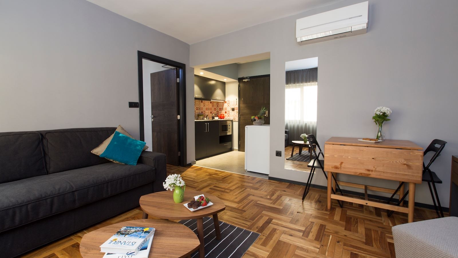 rooms-double-deluxe-with-terrace