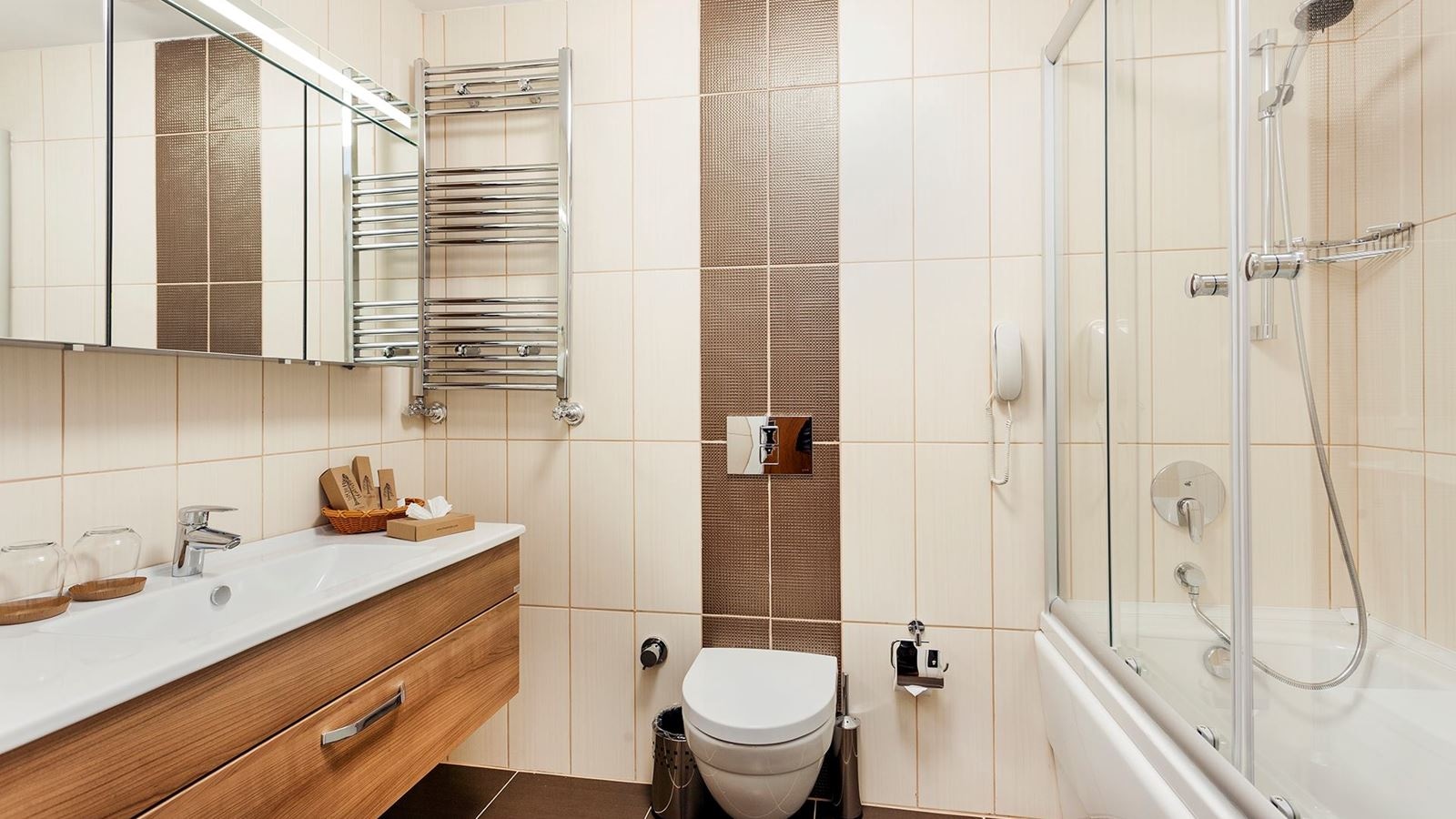 rooms-suite-two-bedrooms