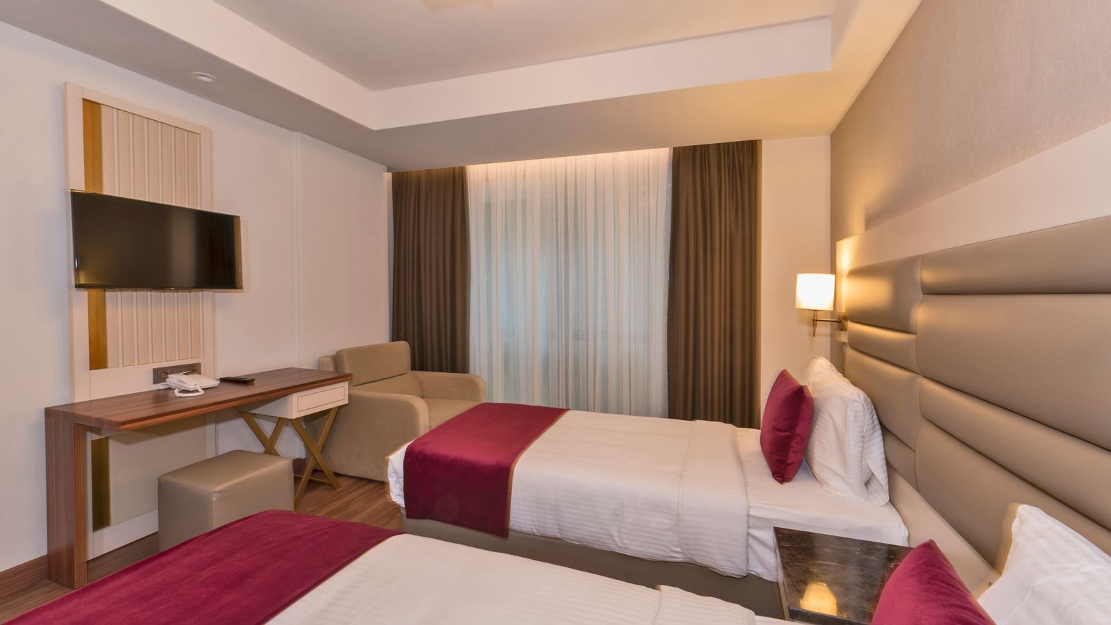 rooms-family-room-standard