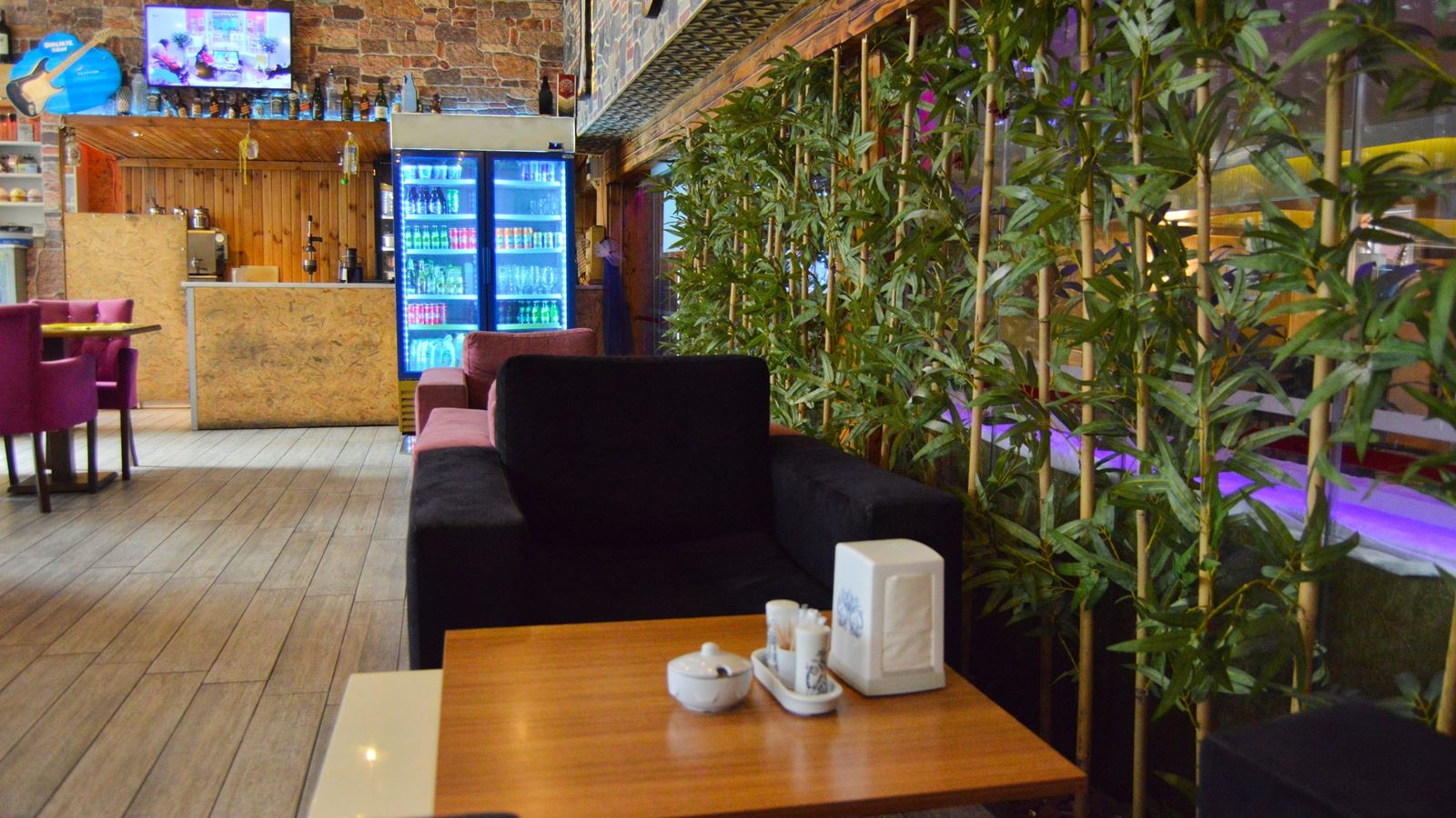 restaurants-restaurants