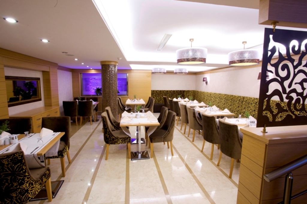 restaurants-breakfast-buffet