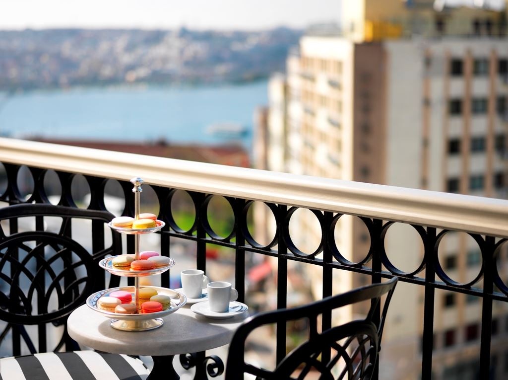 rooms-deluxe-golden-horn-room