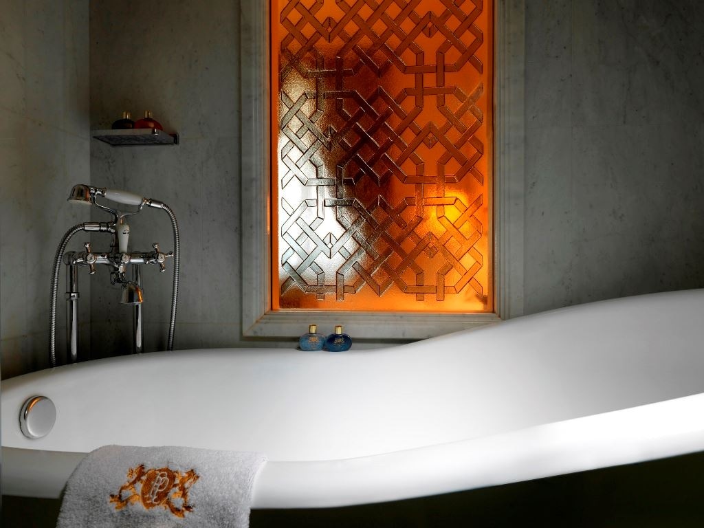 rooms-deluxe-golden-horn-room