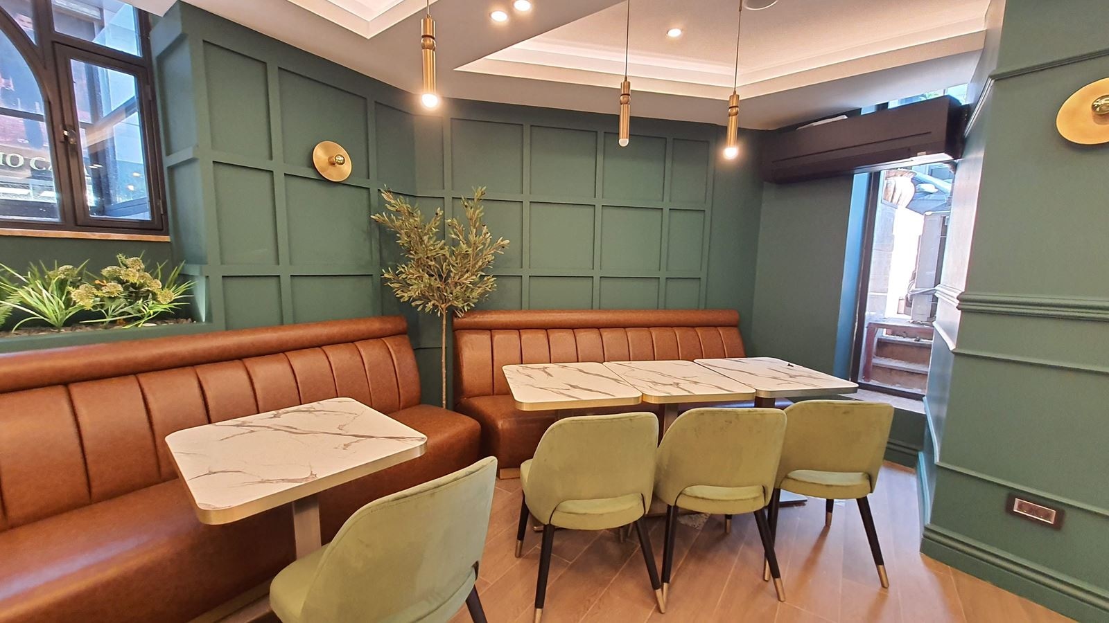 restaurants-restaurants