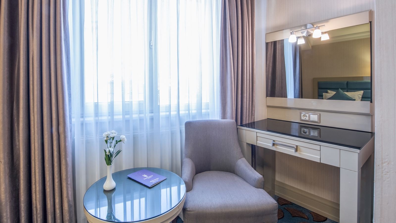 rooms-family-room-standard