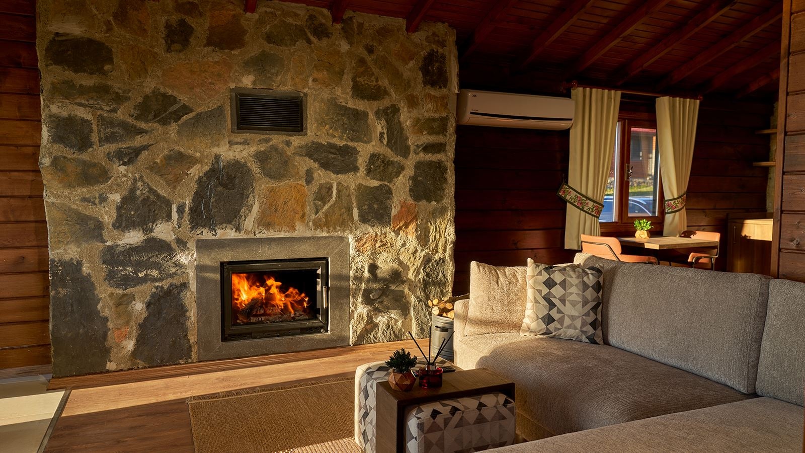 rooms-romance-bungalow-1+1