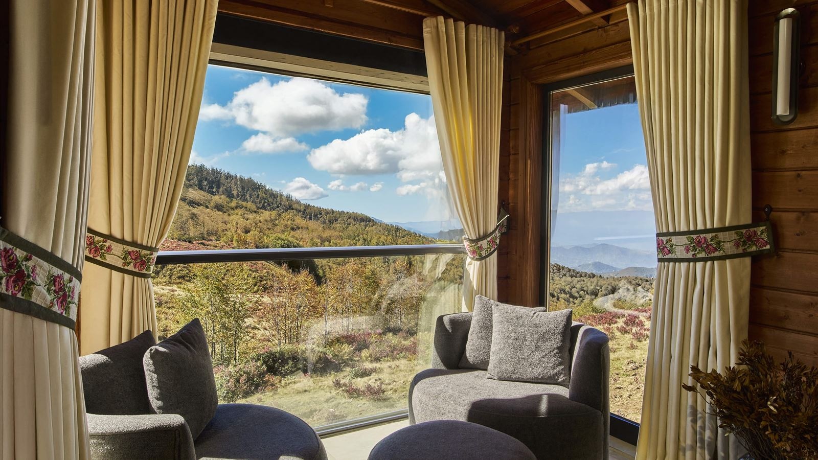 rooms-deluxe-bungalow-1+1