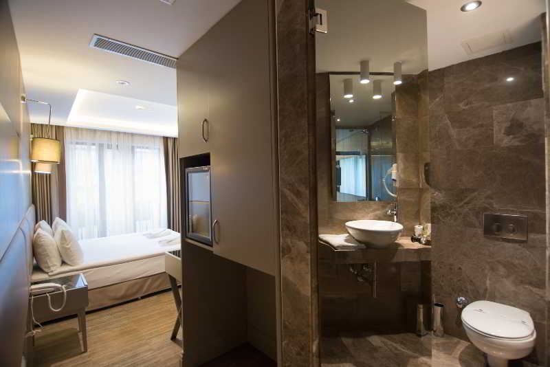 rooms-double-standard