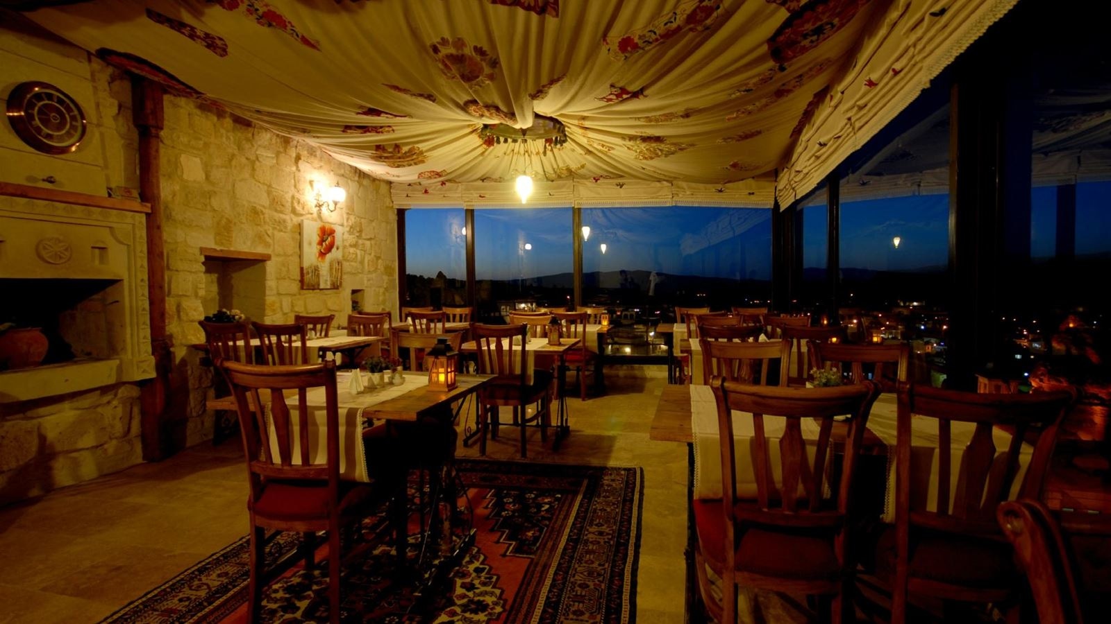 restaurants-mithra-cave