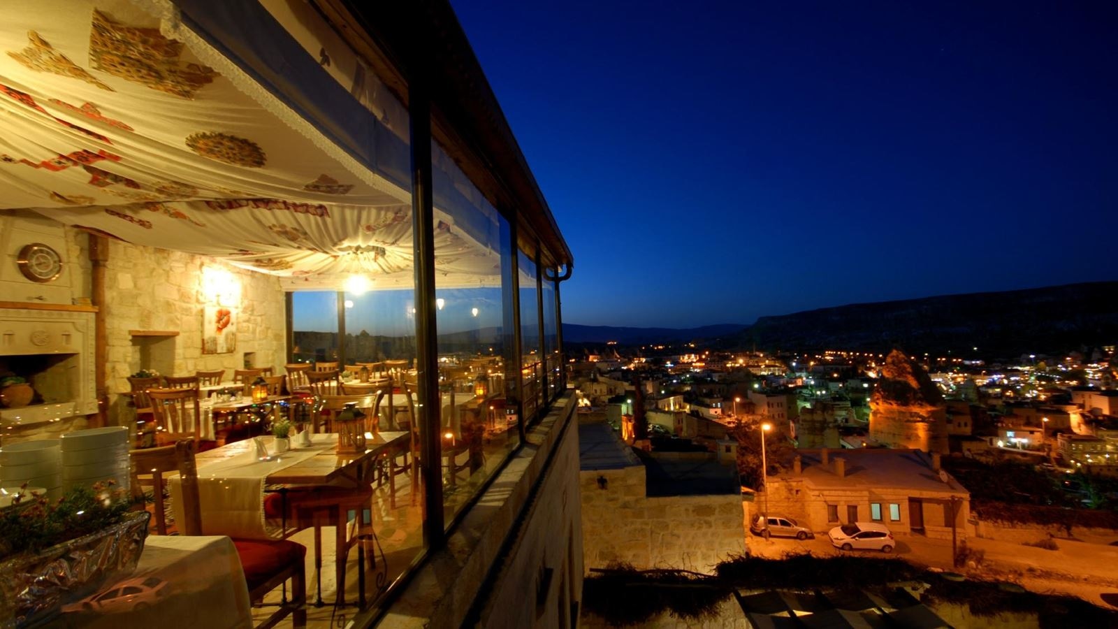 restaurants-mithra-cave