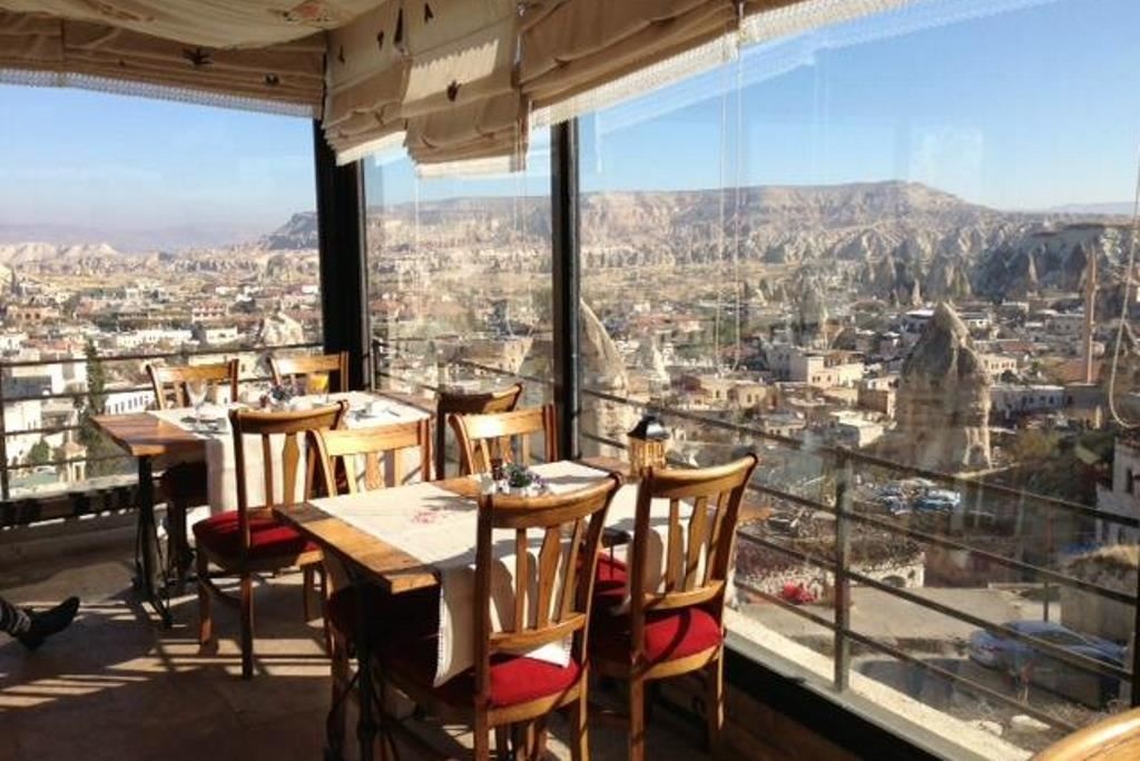 restaurants-mithra-cave