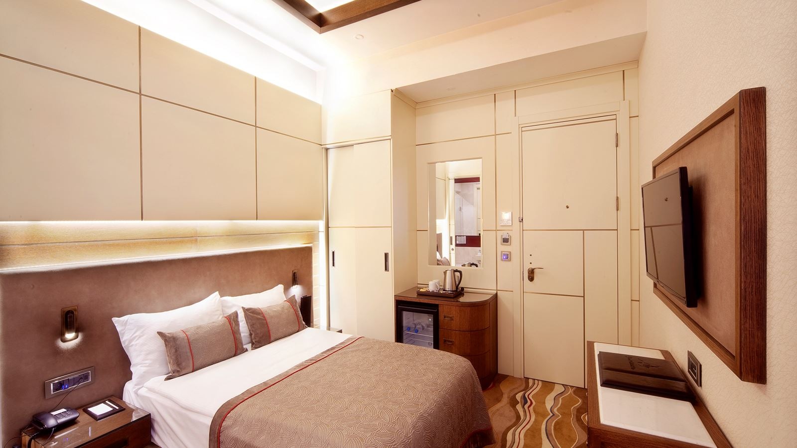 rooms-double-standard