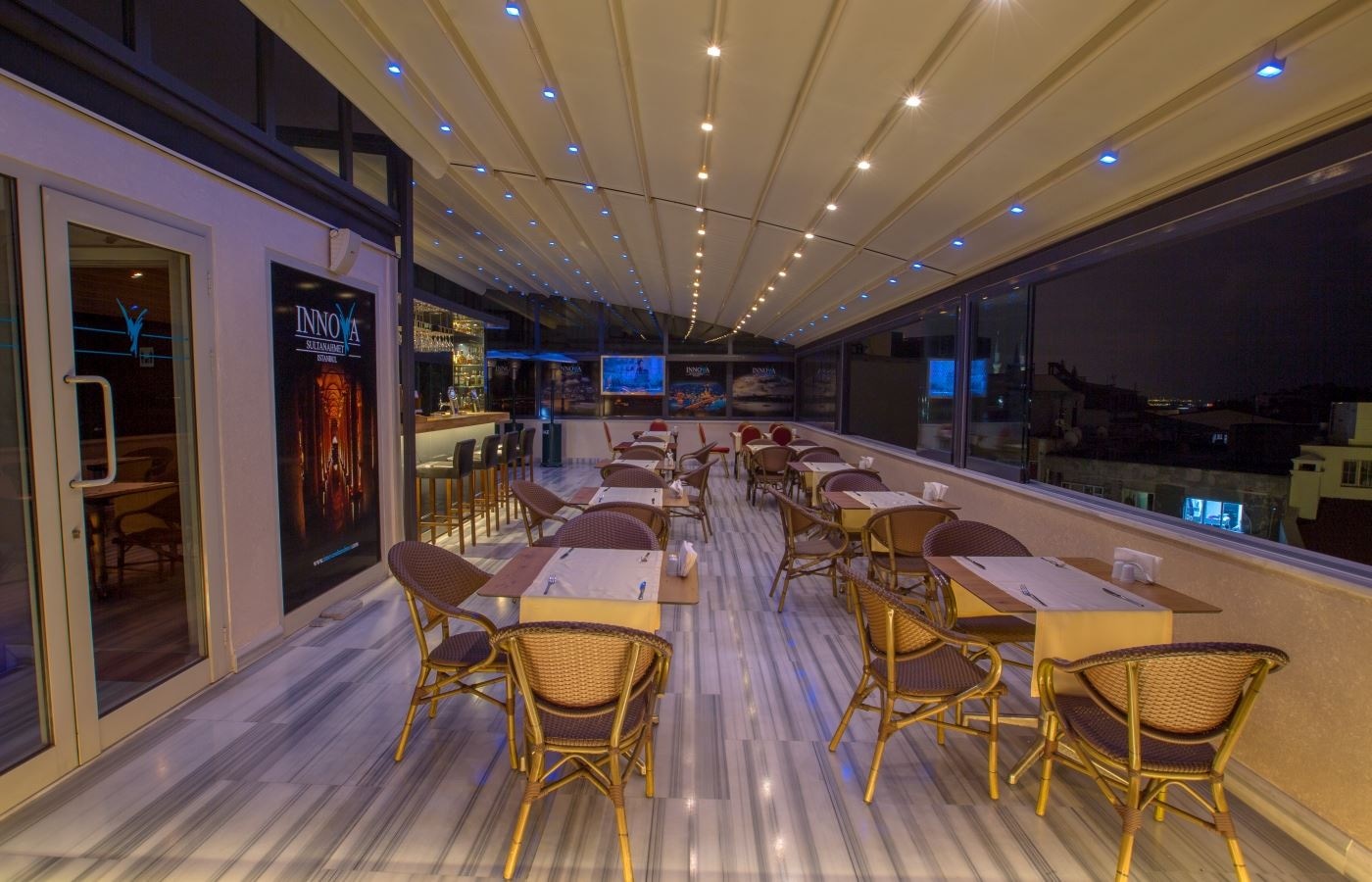 restaurants-rooftop-terrace-restaurant-and-bar