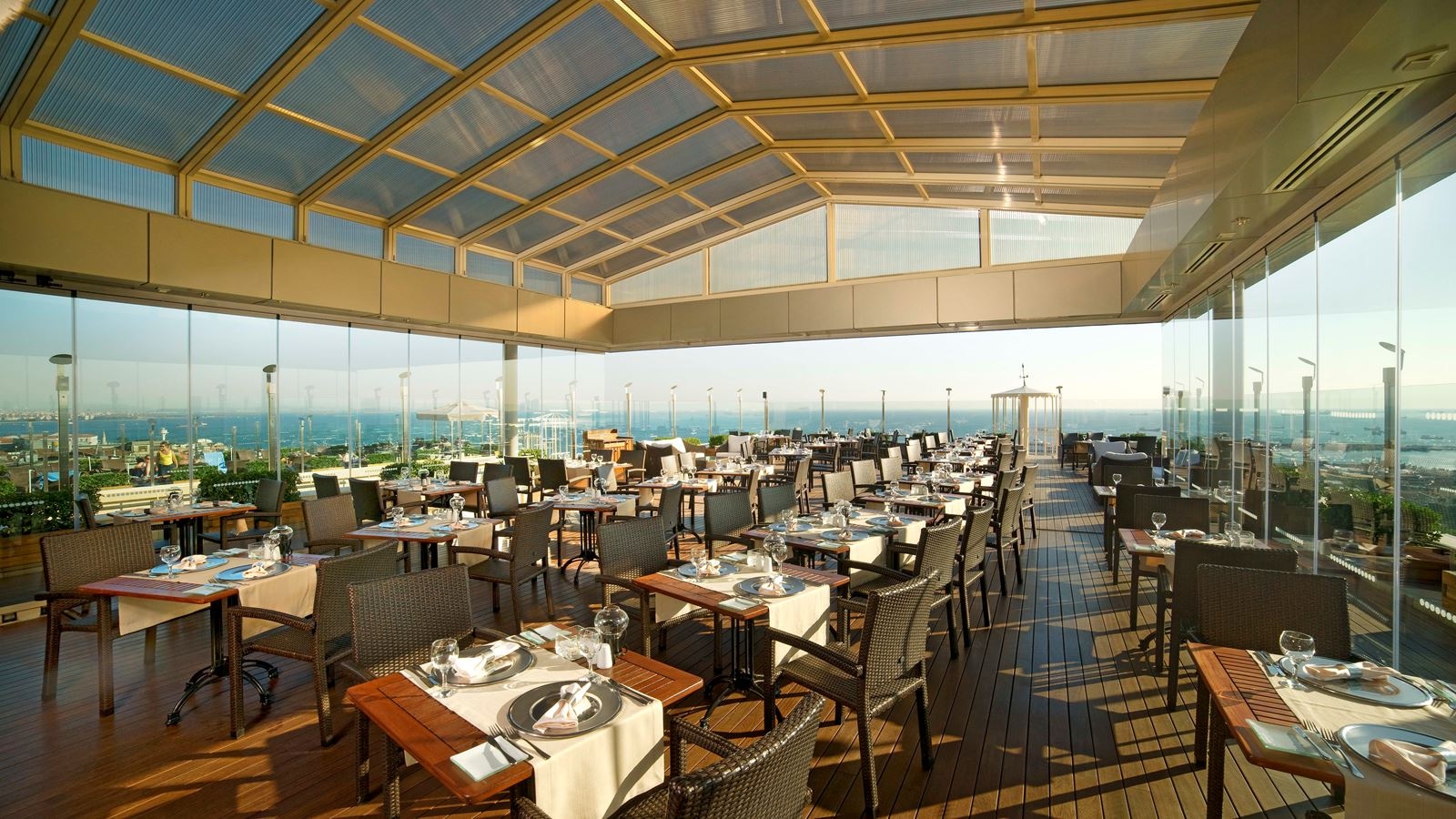 restaurants-the-terrace-restaurant
