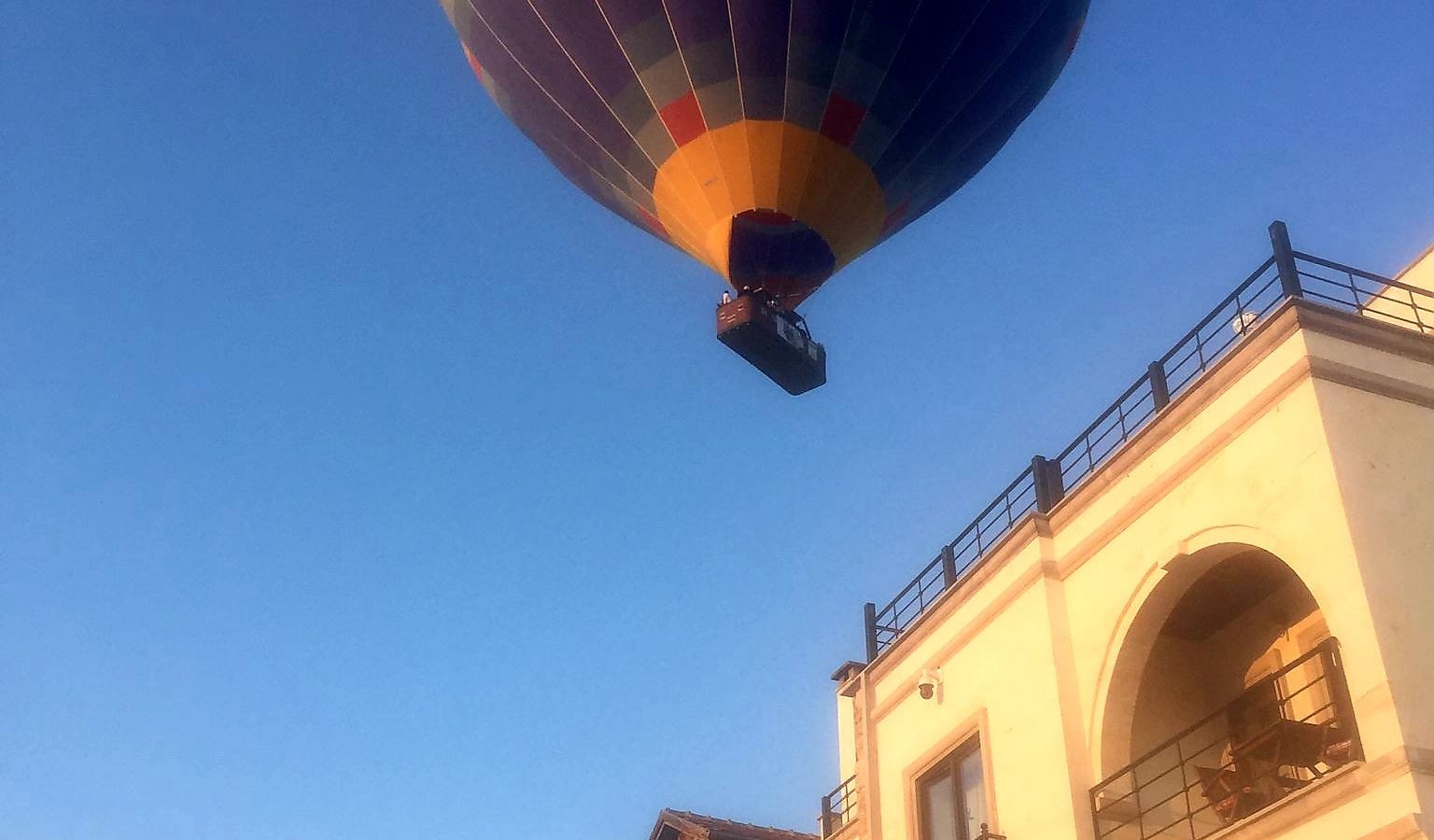 restaurants-restaurant