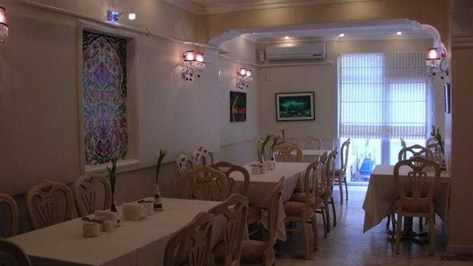 restaurants-restaurants