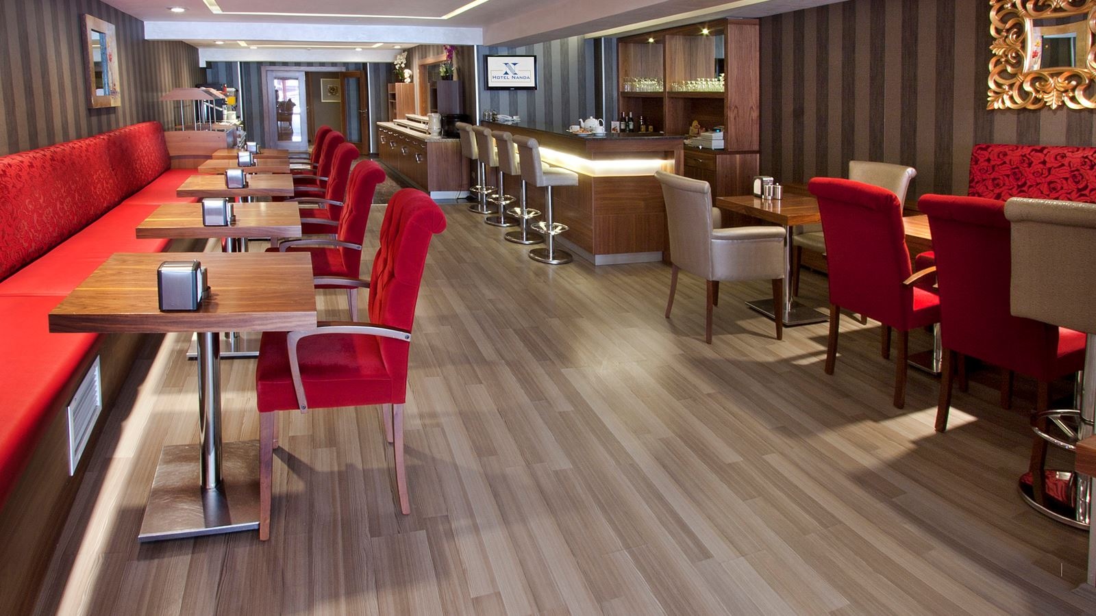 restaurants-restaurants