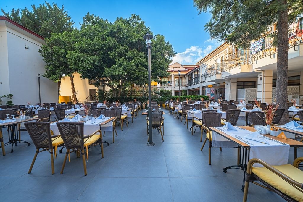 restaurants-liberty-main-restaurant