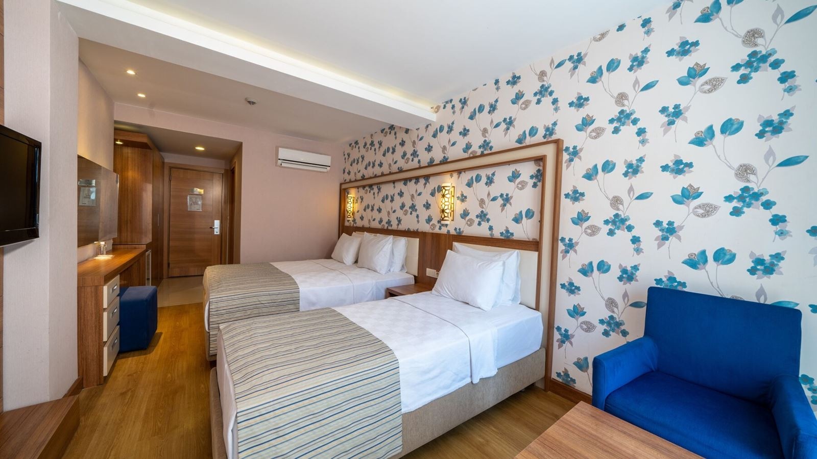 rooms-superior-triple-room