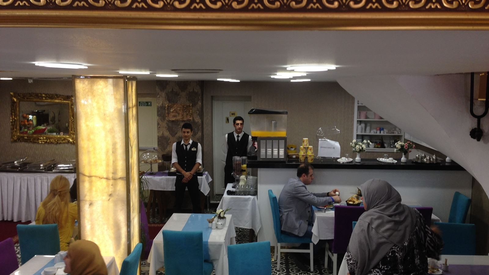 restaurants-restaurants