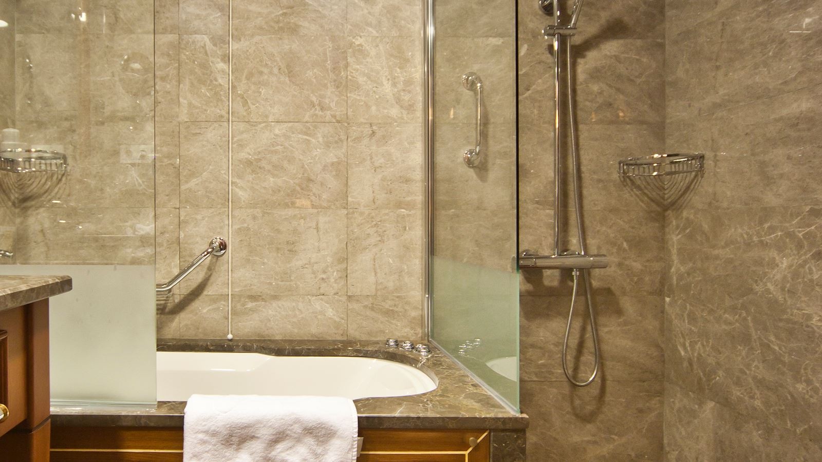 rooms-junior-suite-capacity-3