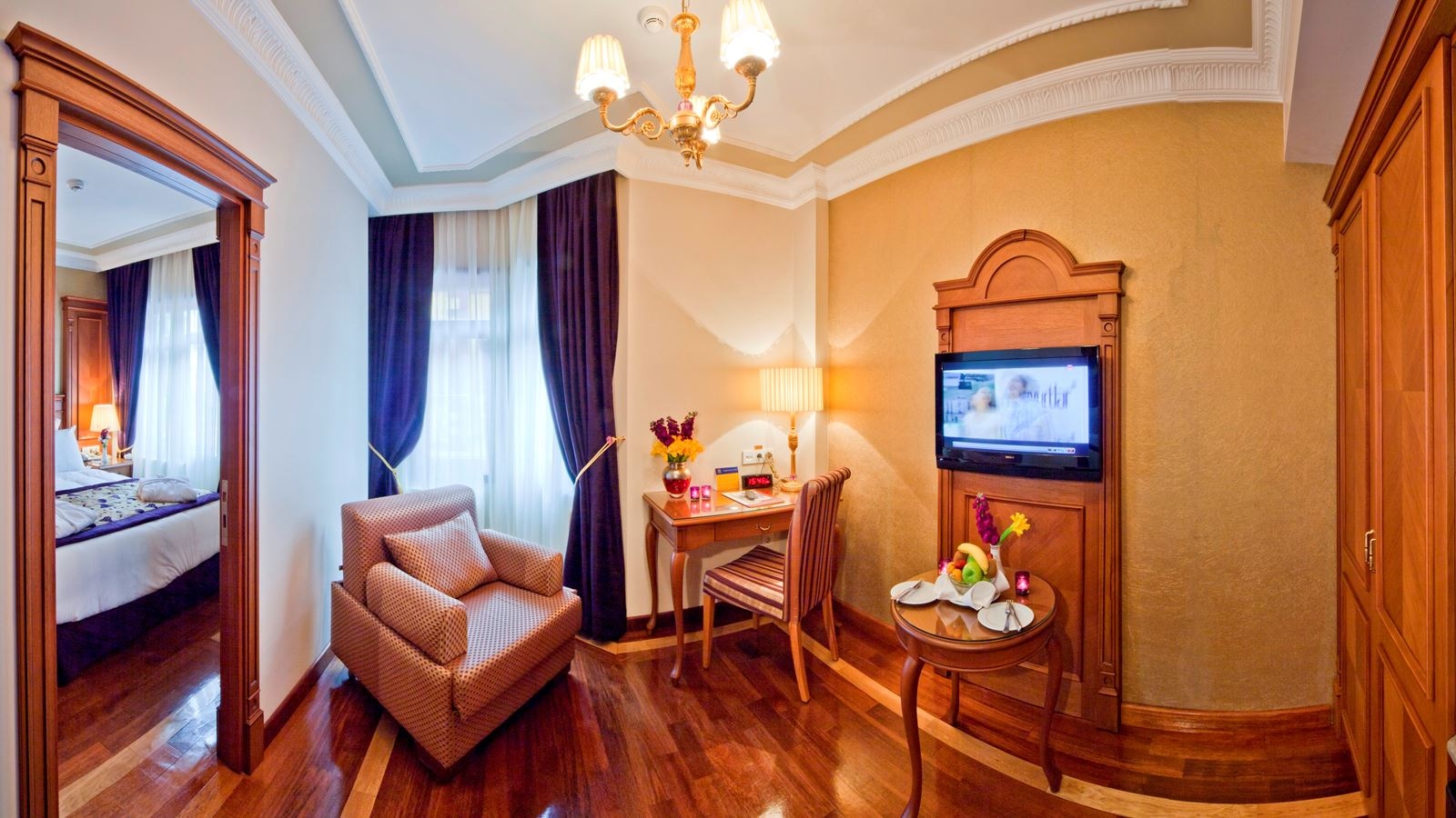 rooms-family-room-capacity-4