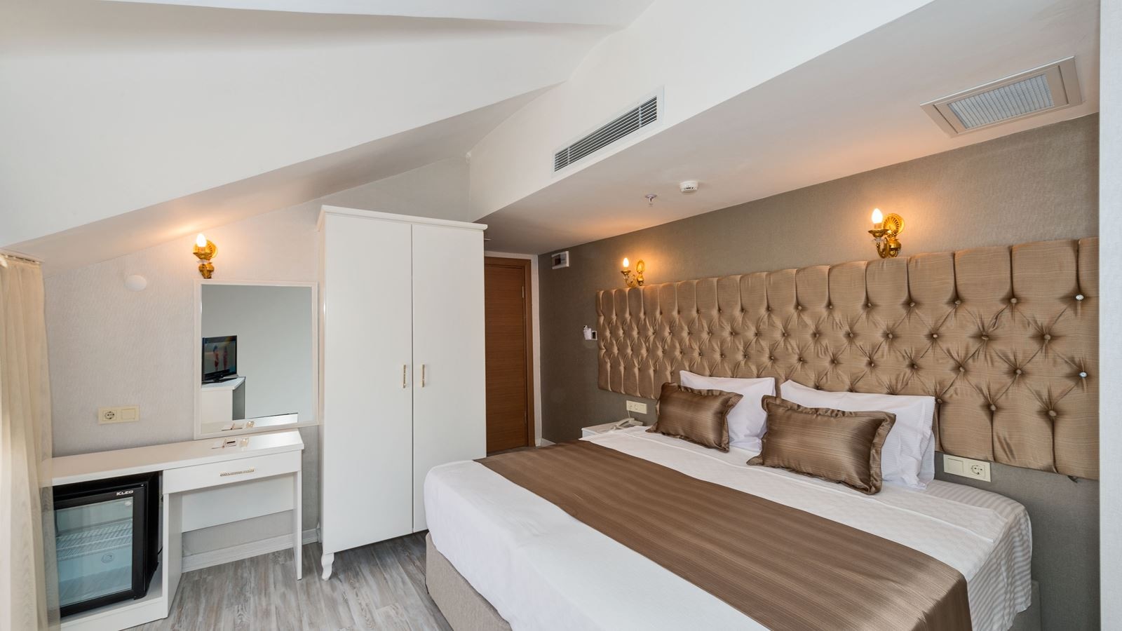 rooms-single-standard