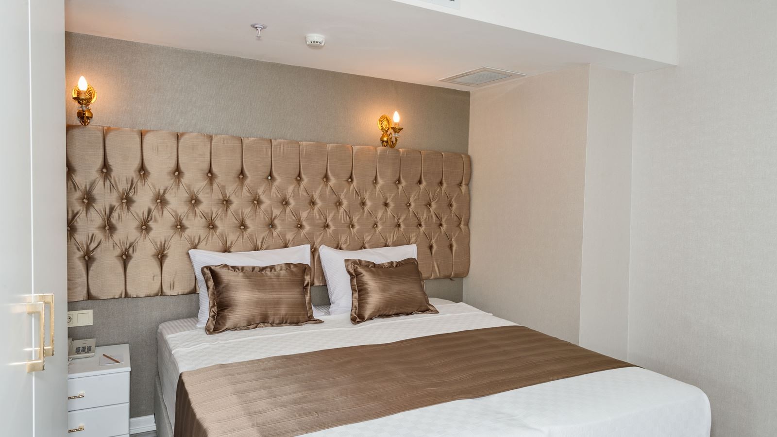 rooms-double-standard