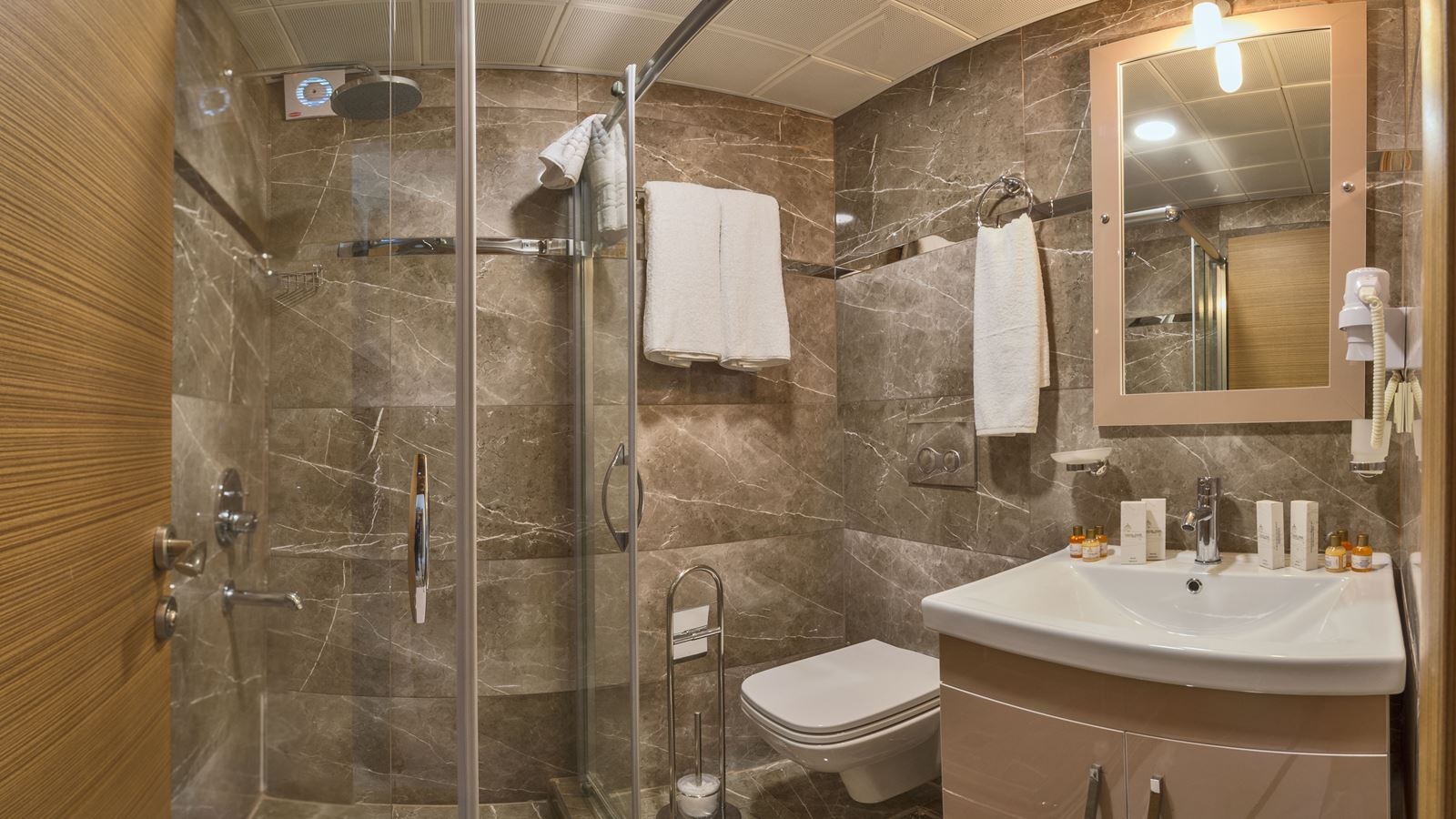 rooms-triple-standard