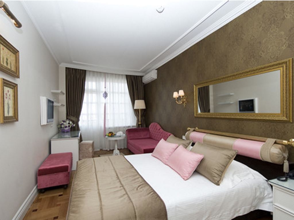 rooms-elegance-balcony-loft-or-sea-view