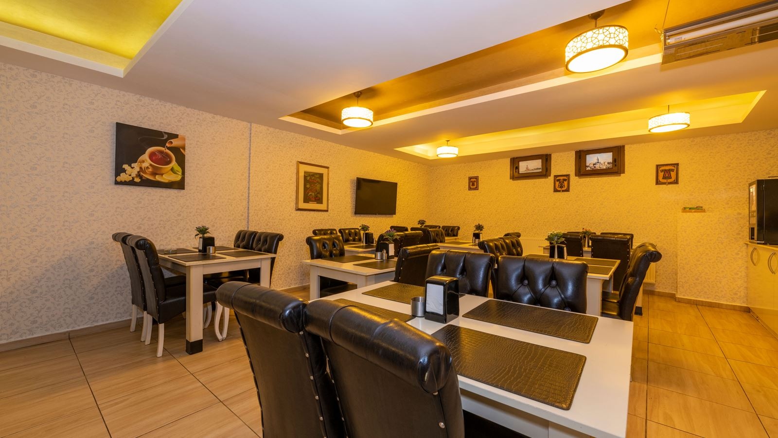 restaurants-restaurants