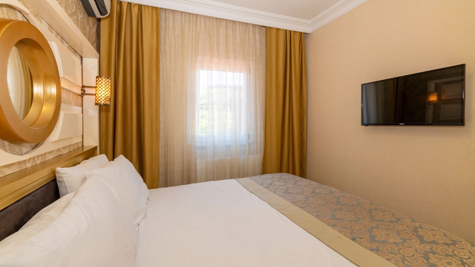 rooms-family-room-standard